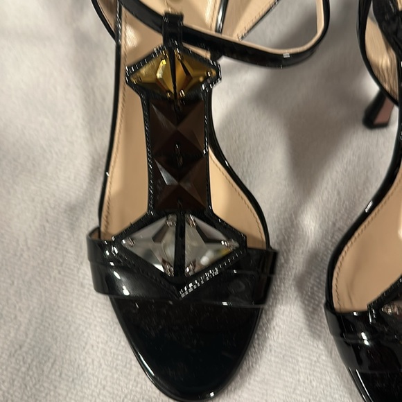 Prada- Made in Italy Taffetas Vogue Black. Heels - Picture 3 of 13